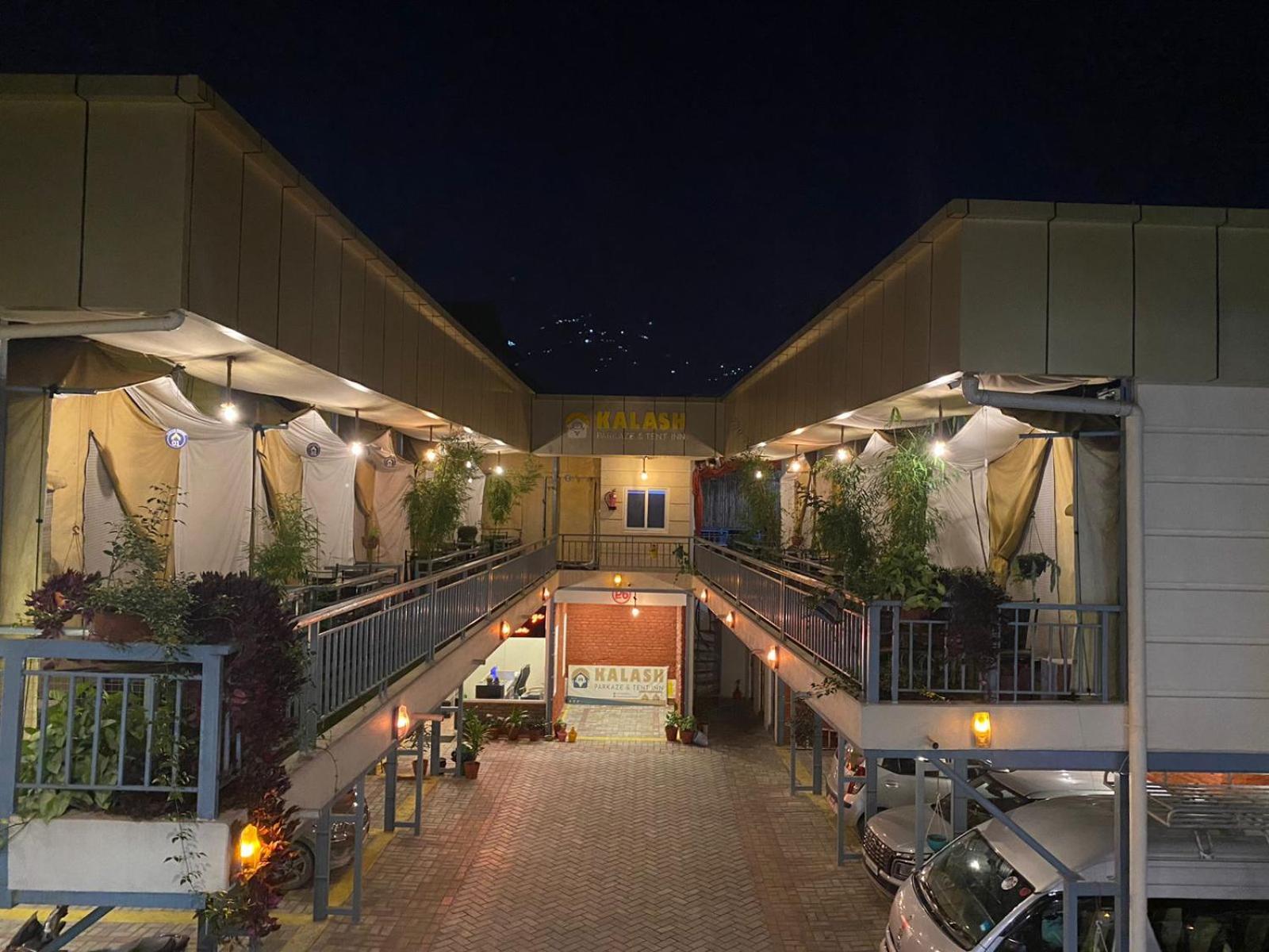 Kalash Parkaze And Tent Inn ポカラ エクステリア 写真
